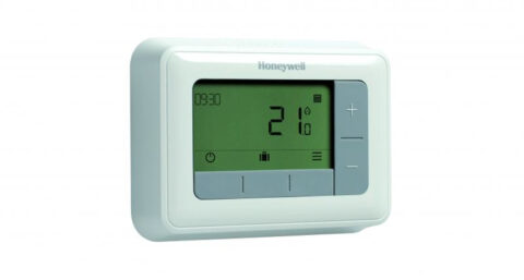 Simpele bediening centraal bij nieuwe serie thermostaten