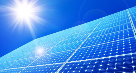 VIDEO: Waarom behoren dure zonnepanelen straks tot het verleden?