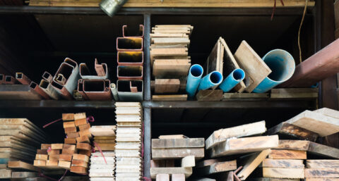 Buurman verkoopt overbodige bouwmaterialen