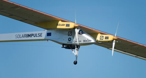 Solar Impulse 2 vliegt op zonne-energie de wereld over