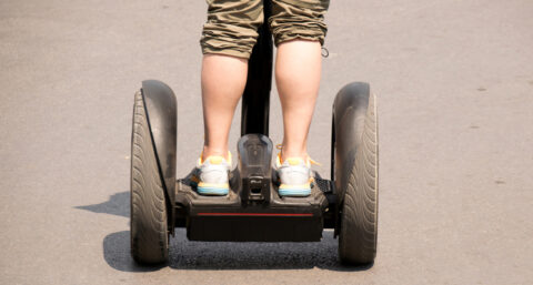 Op de elektronische AirWheel de stad door ‘cruisen’