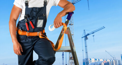 Trui met verwarming houdt koukleumen warm