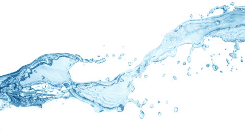 Water zuiveren en elektriciteit opwekken tegelijk