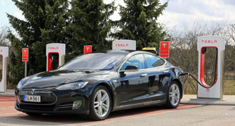 Elektrisch rijden gaat concurrentie met verbrandingsmotor aan