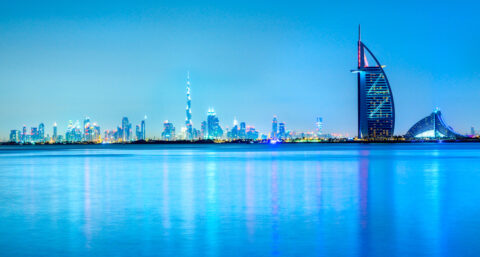 ​Saudi-Arabië en Dubai gaan vol voor zonne-energie