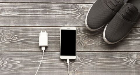 Smartphone opladen met je schoen? Dat kan!