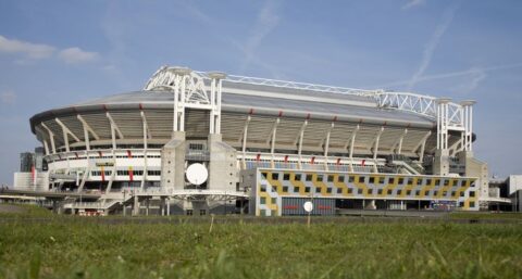 Zonnepanelen voor Amsterdam Arena in 2014