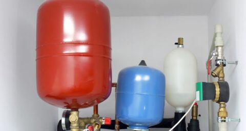 Expansievaten, -automaten, ontgassers en afscheiders