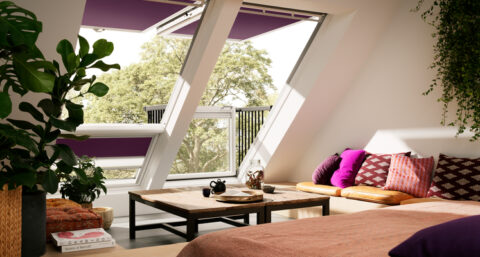 Nieuw balkonvenster met ingebouwde ventilatieklep