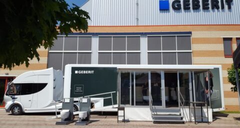 Iedereen aan de douche-wc?