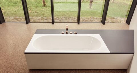 Dunne badrand en strakke hoeken maken optisch het verschil