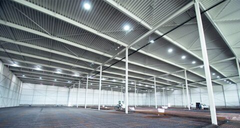 Nieuwe daglichtbuis met `vlakke` koepel voor hellende daken