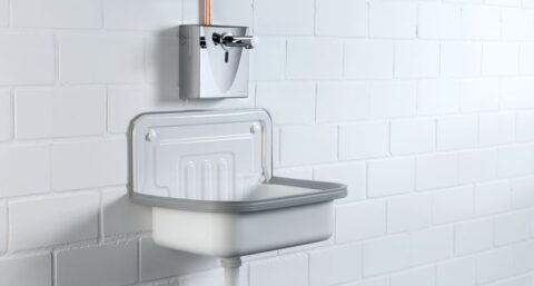 Nieuwe opbouwwastafelkraan voor automatische drinkwaterhygiëne