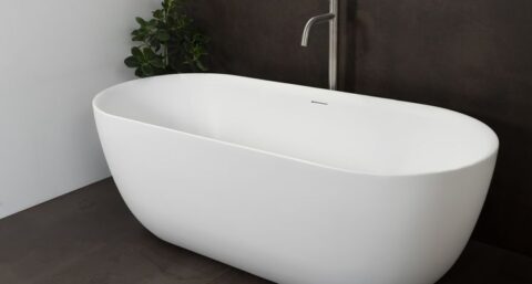 Nieuwe baden zijn minimalistisch en vrijstaand