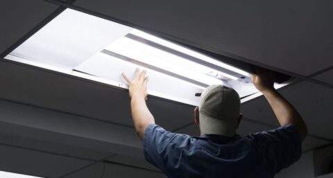 Led-verlichting over een jaar verplicht voor bedrijven