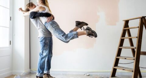 Zes op de tien Nederlanders staat open voor een klushuis