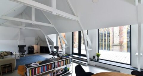 Verwaarloosd rijksmonument omgetoverd tot duurzaam, luxueus droomhuis