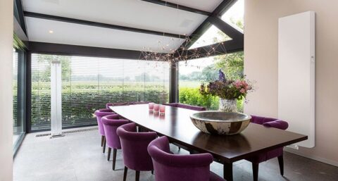 Radson introduceert de verticale warmtepompradiator Ulow-E2