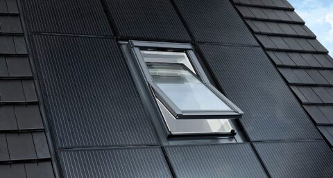 Dakraam geïntegreerd in PV-systeem
