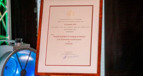 Bouwend Nederland voortaan Koninklijk