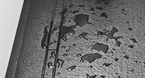 Nieuwe Geberit Sestra douchevloer met voelbare steenstructuur