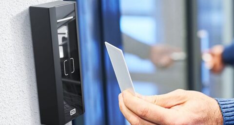 2N lanceert slimme toegangscontrole unit