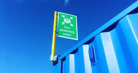 Handige bevestigingselementen voor aan bouwcontainers