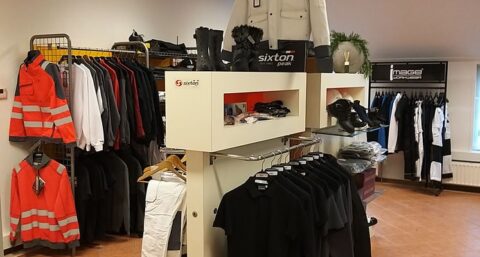 Werkkleding: stretch (v) en zweet (m)