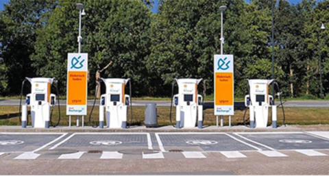 BAM wint aanbesteding uitbreiding Shell Recharge laadnetwerk met honderd locaties