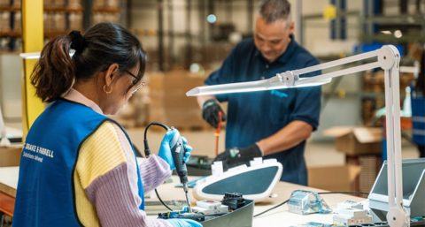 EVBox werkt samen met Drake & Farrell aan een circulaire waardeketen