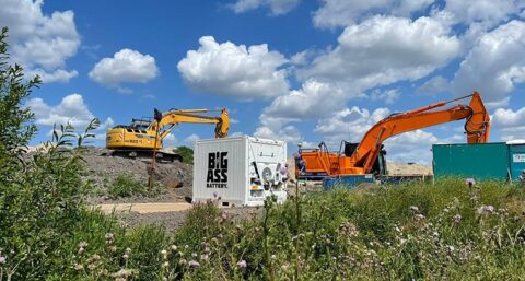 Big Ass Battery lanceert de eerste batterijcontainer met ingebouwde fast charger