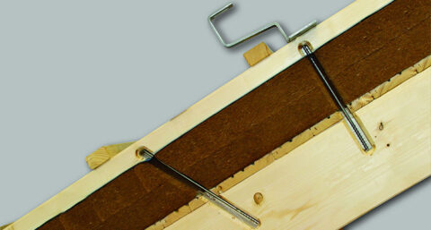 Speciale schroef voor montage van zonnepanelen op geïsoleerde daken