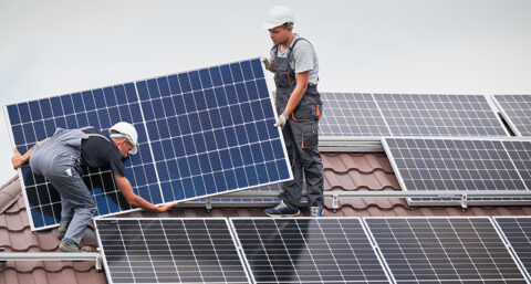 \'Hoge terugleverkosten vreten winst zonnepanelen op\'