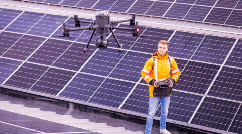Marc spoort met zijn drone kortsluiting, actieve bypass diodes en uitgevallen zonnepanelen op