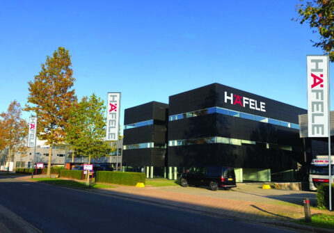 Waarom Häfele deurbeslag het verschil maakt: kwaliteit boven bouwmarktproduc