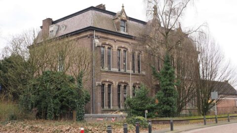 \'Zie leegstaande monumenten niet als horrorfilmlocaties, maar als oplossing voor netcongestie én wooncrisis\'